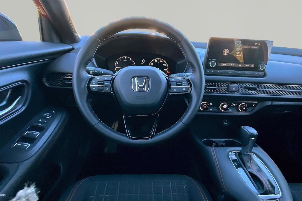 Used 2025 Honda HR-V Sport image 9