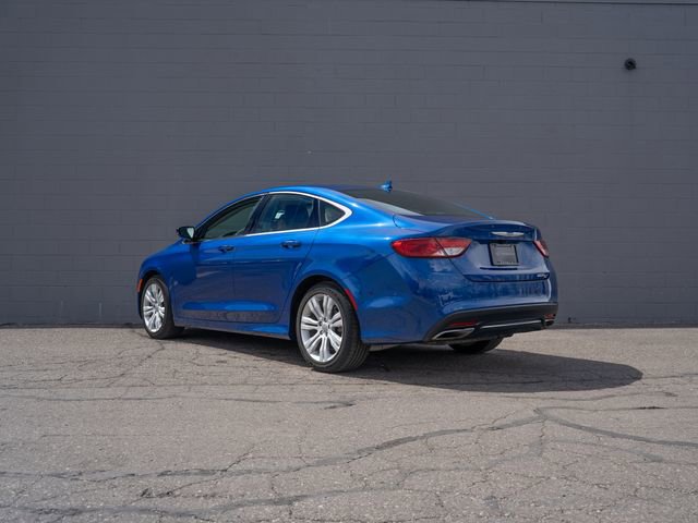 Used 2016 Chrysler 200 C image 3