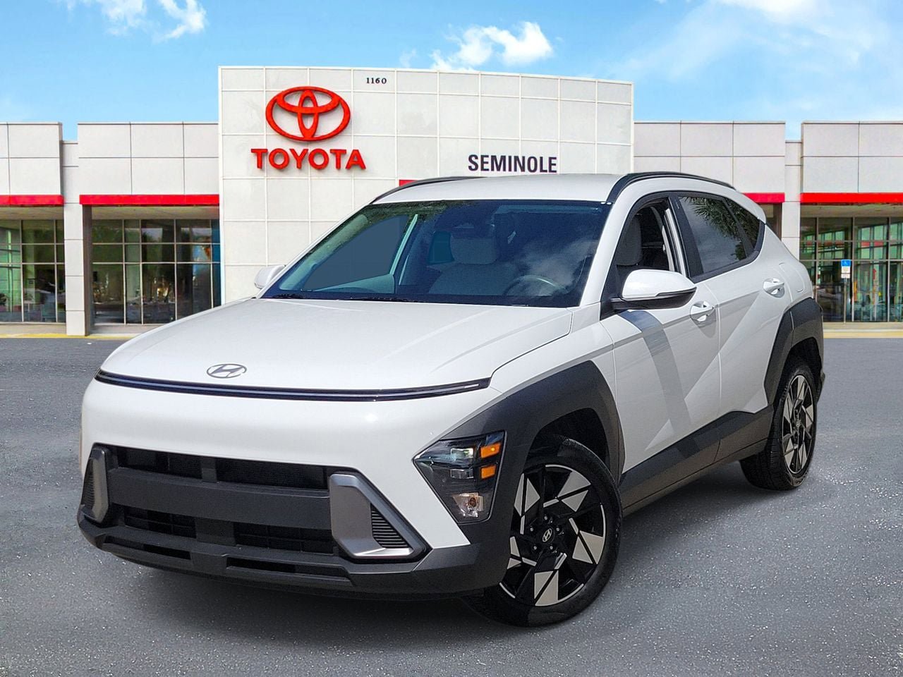Used 2025 Hyundai Kona SEL FWD image 1