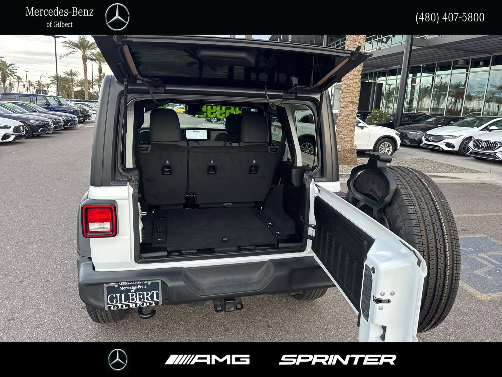 Used 2024 Jeep Wrangler Sport S image 5