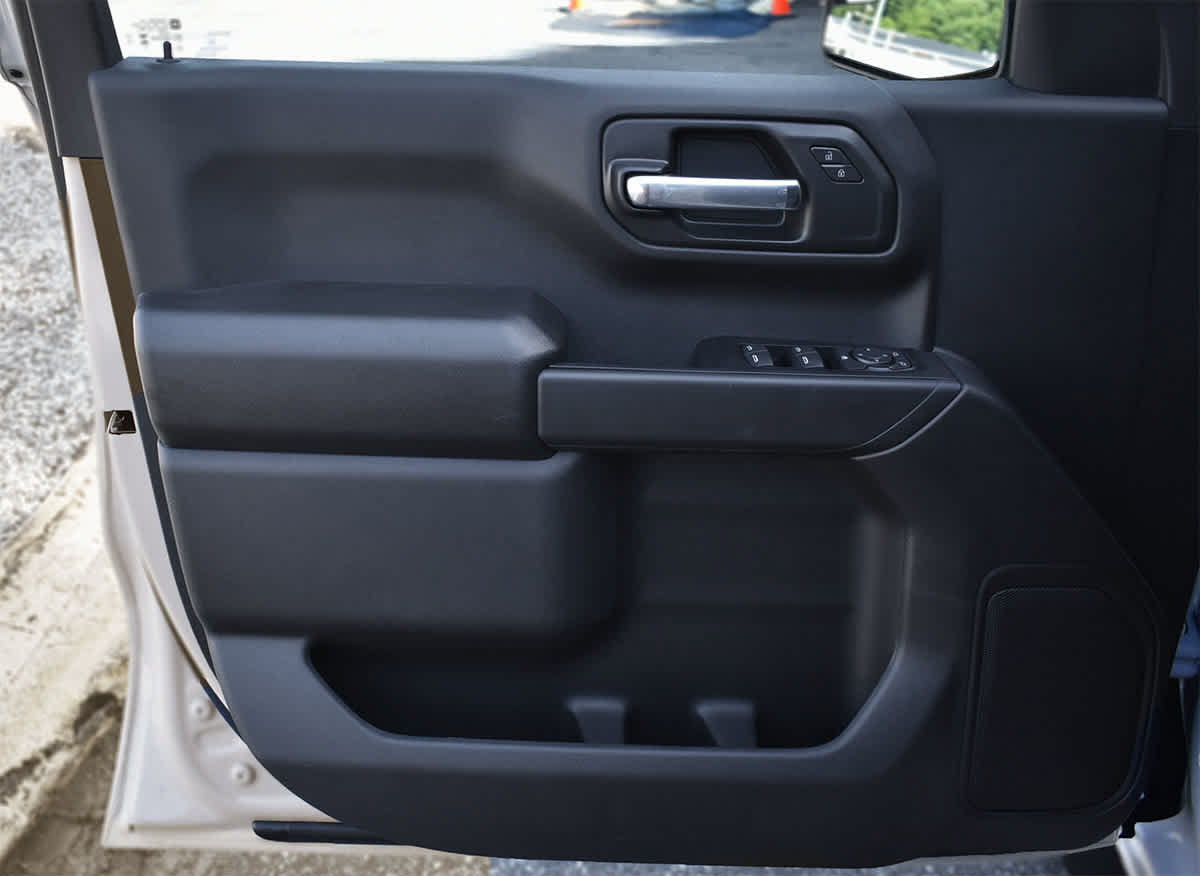 New 2026 Chevrolet Silverado 1500 Custom w/ Turbomax Blackout Package AWD/4WD image 20