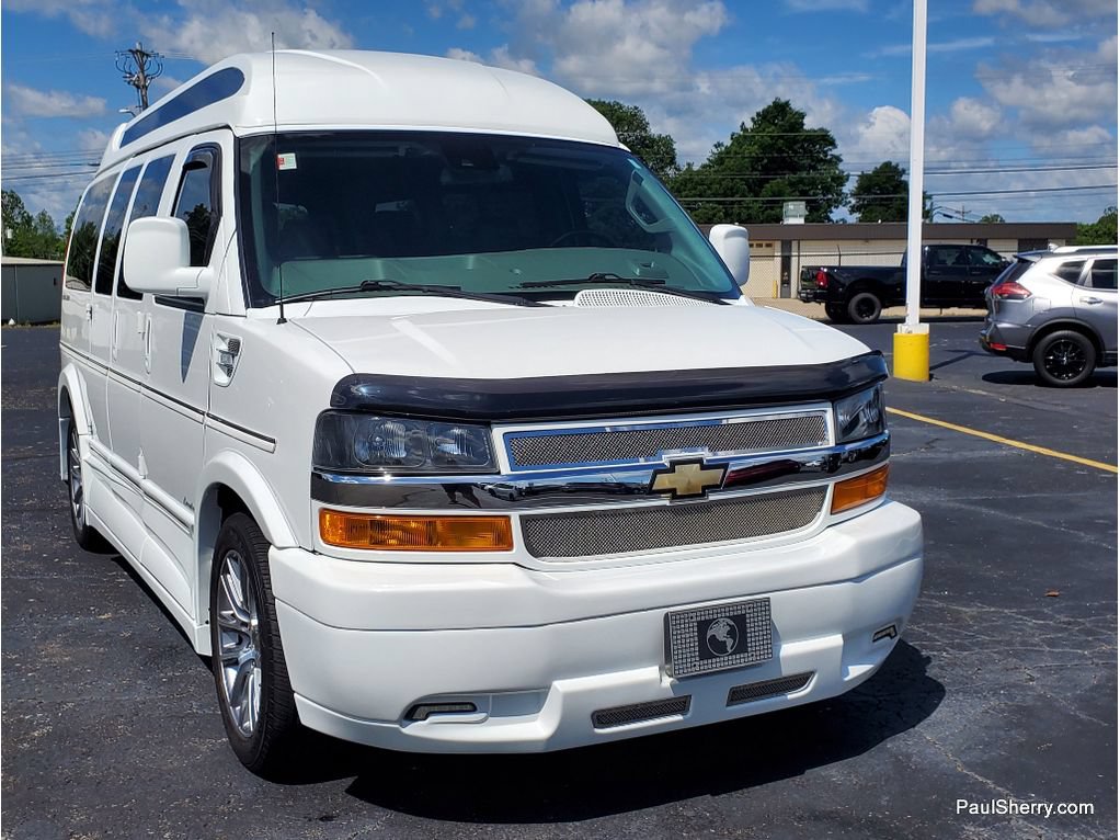 Used 2020 Chevrolet Express 2500 w/ Enhanced Convenience Package RWD image 10