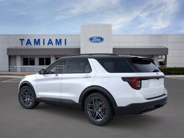 New 2026 Ford Explorer ST-Line w/ ST-Line Street Pack RWD image 4