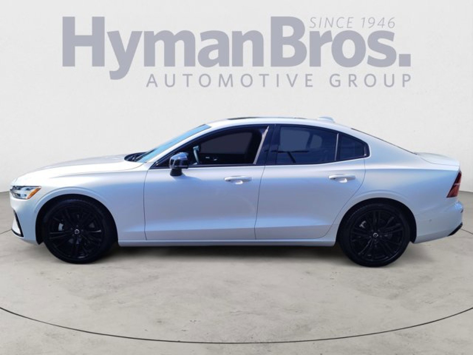 Used 2024 Volvo S60 B5 Plus image 6