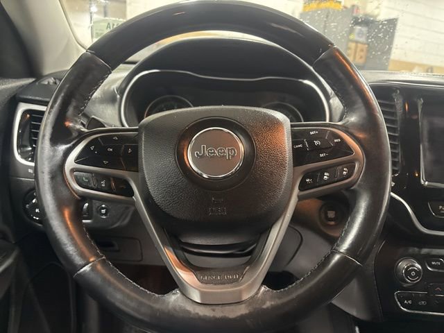 Used 2019 Jeep Cherokee Overland w/ Technology Group image 17
