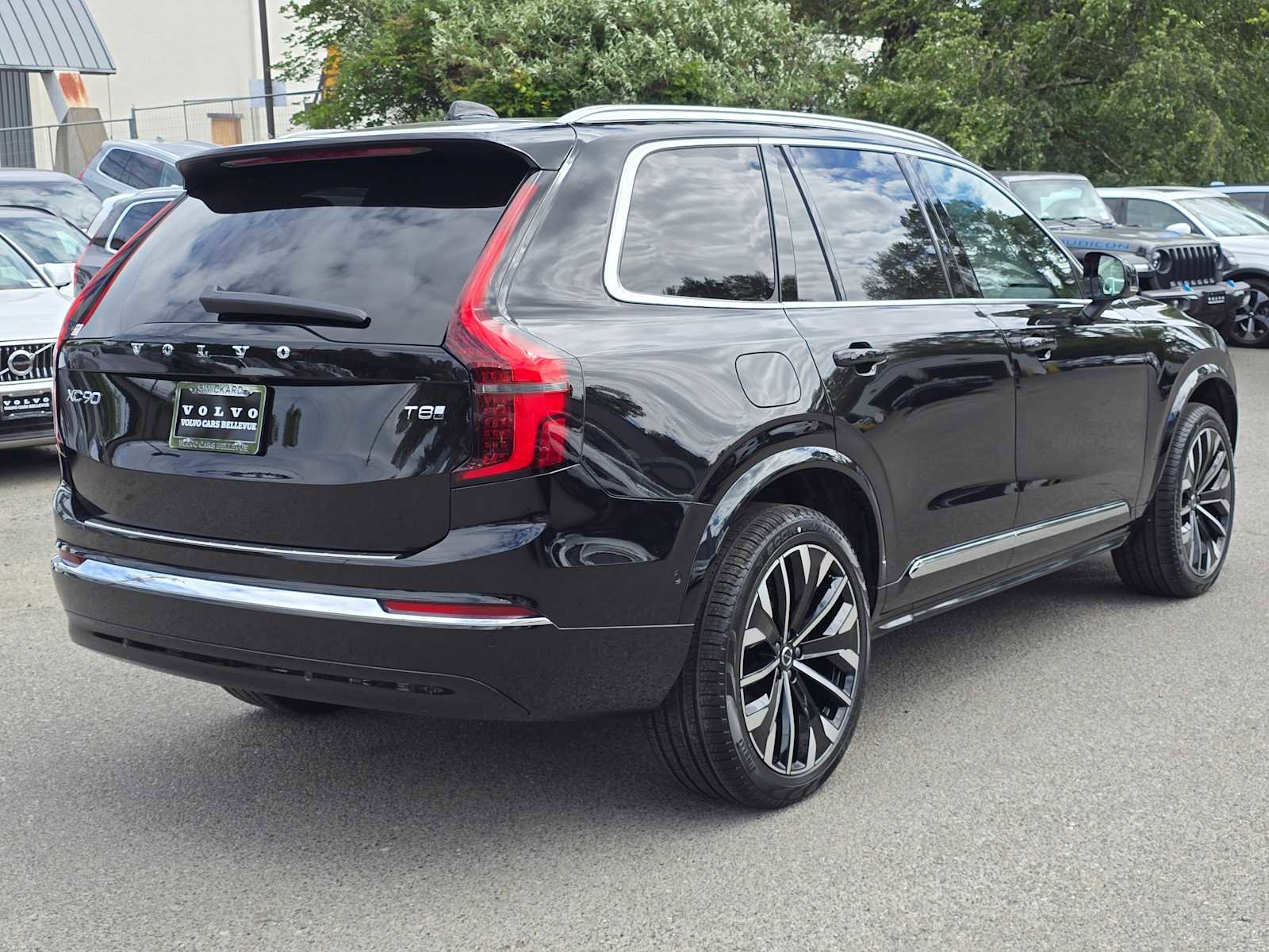 New 2026 Volvo XC90 T8 Plus w/ Protection Package AWD/4WD image 3