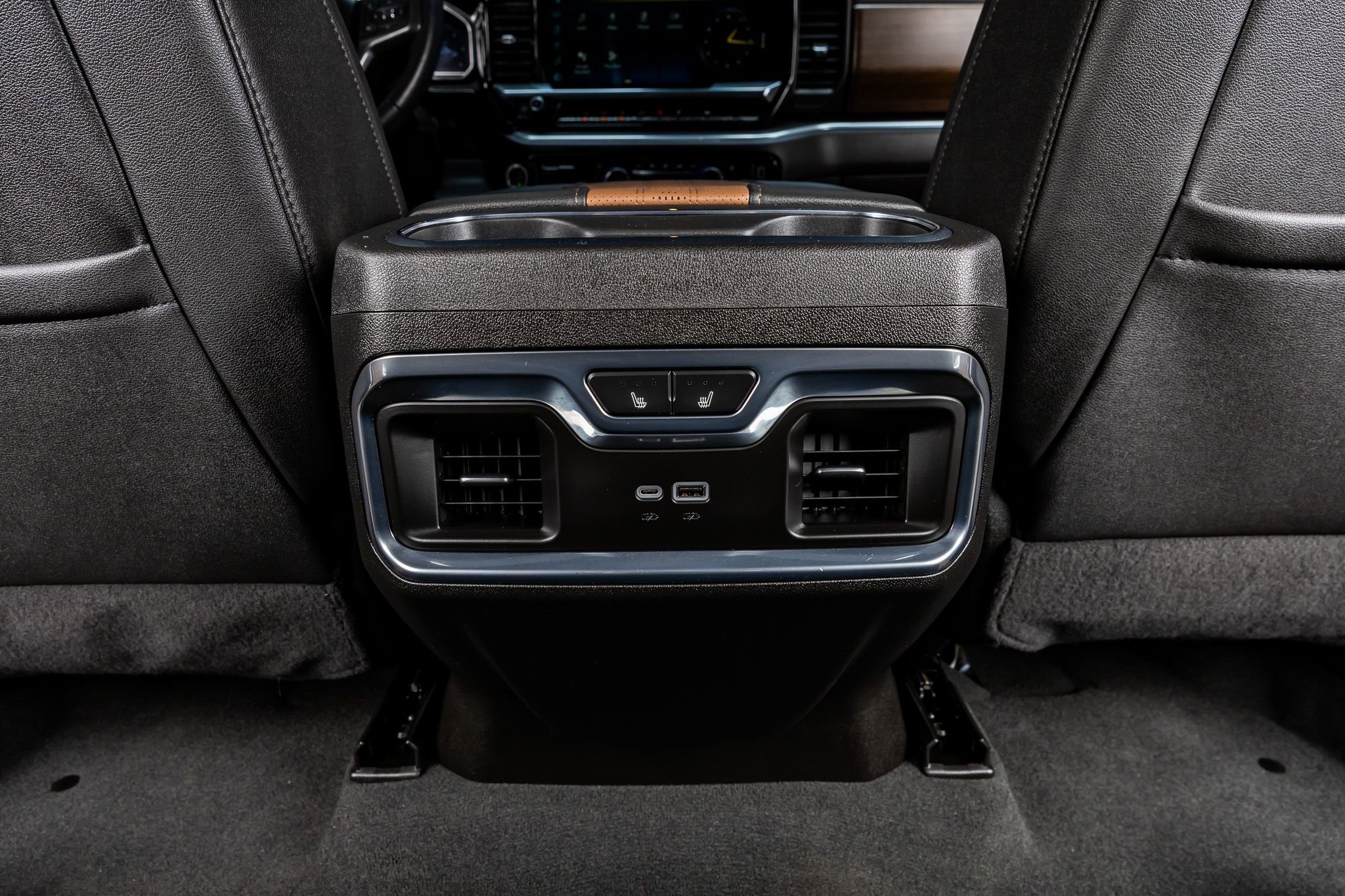 Used 2024 Chevrolet Silverado 1500 High Country image 32