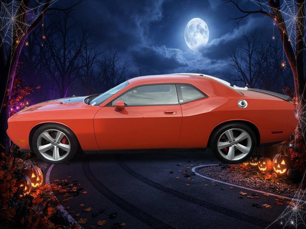 Used 2008 Dodge Challenger SRT8 RWD image 2