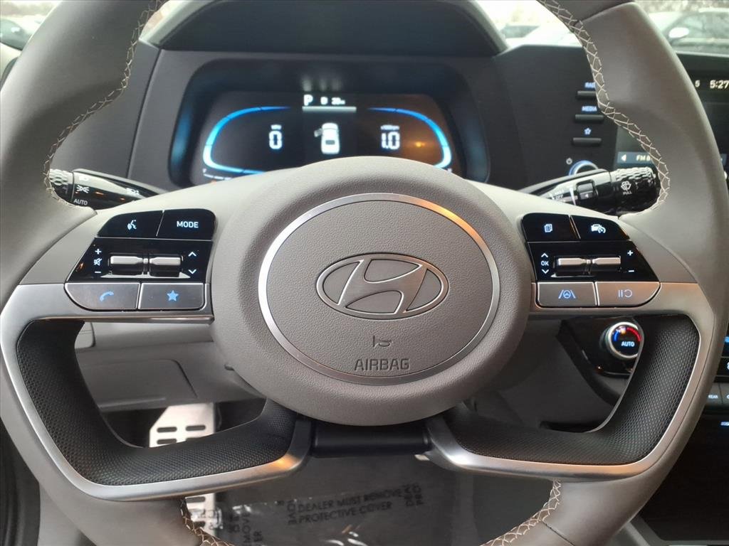 Used 2025 Hyundai Elantra Sport image 30