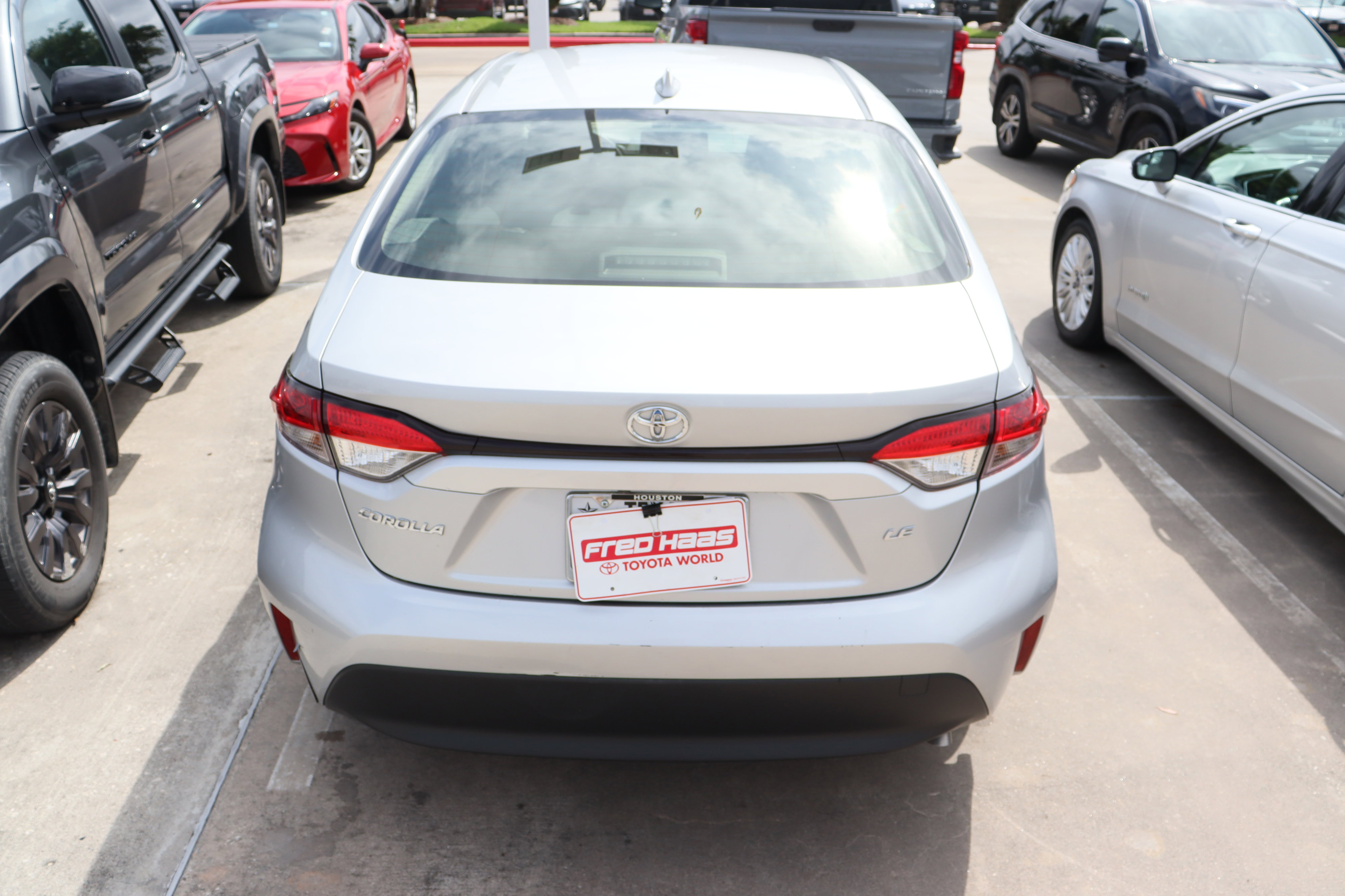 Used 2023 Toyota Corolla LE image 7