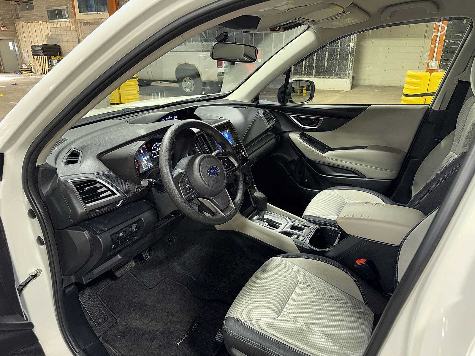 Used 2022 Subaru Forester AWD/4WD image 27