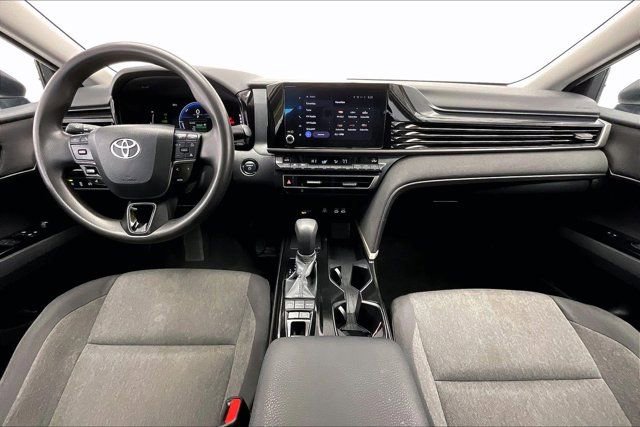 Used 2025 Toyota Camry LE image 15