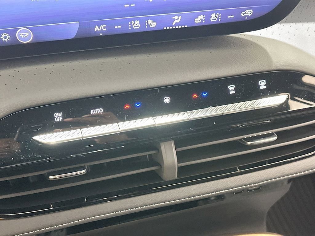 New 2026 Buick Enclave Avenir AWD/4WD image 16