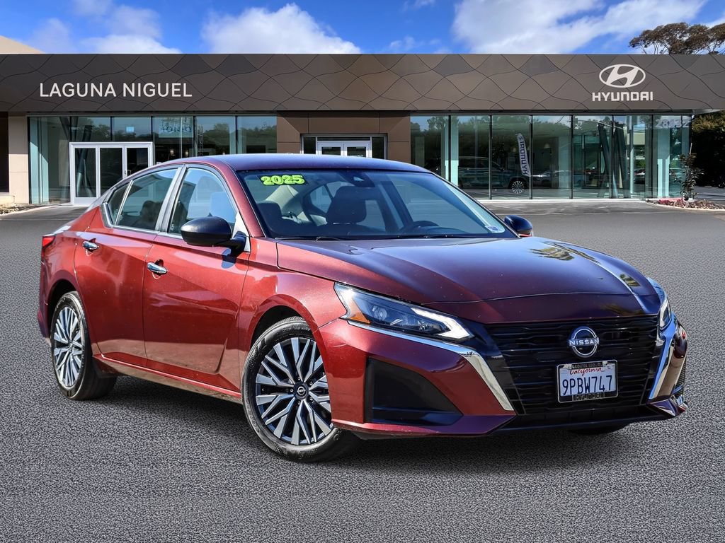 Used 2025 Nissan Altima 2.5 SV