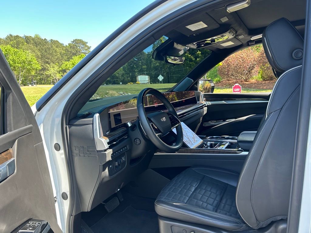 Used 2025 Cadillac Escalade Sport Platinum AWD/4WD image 49