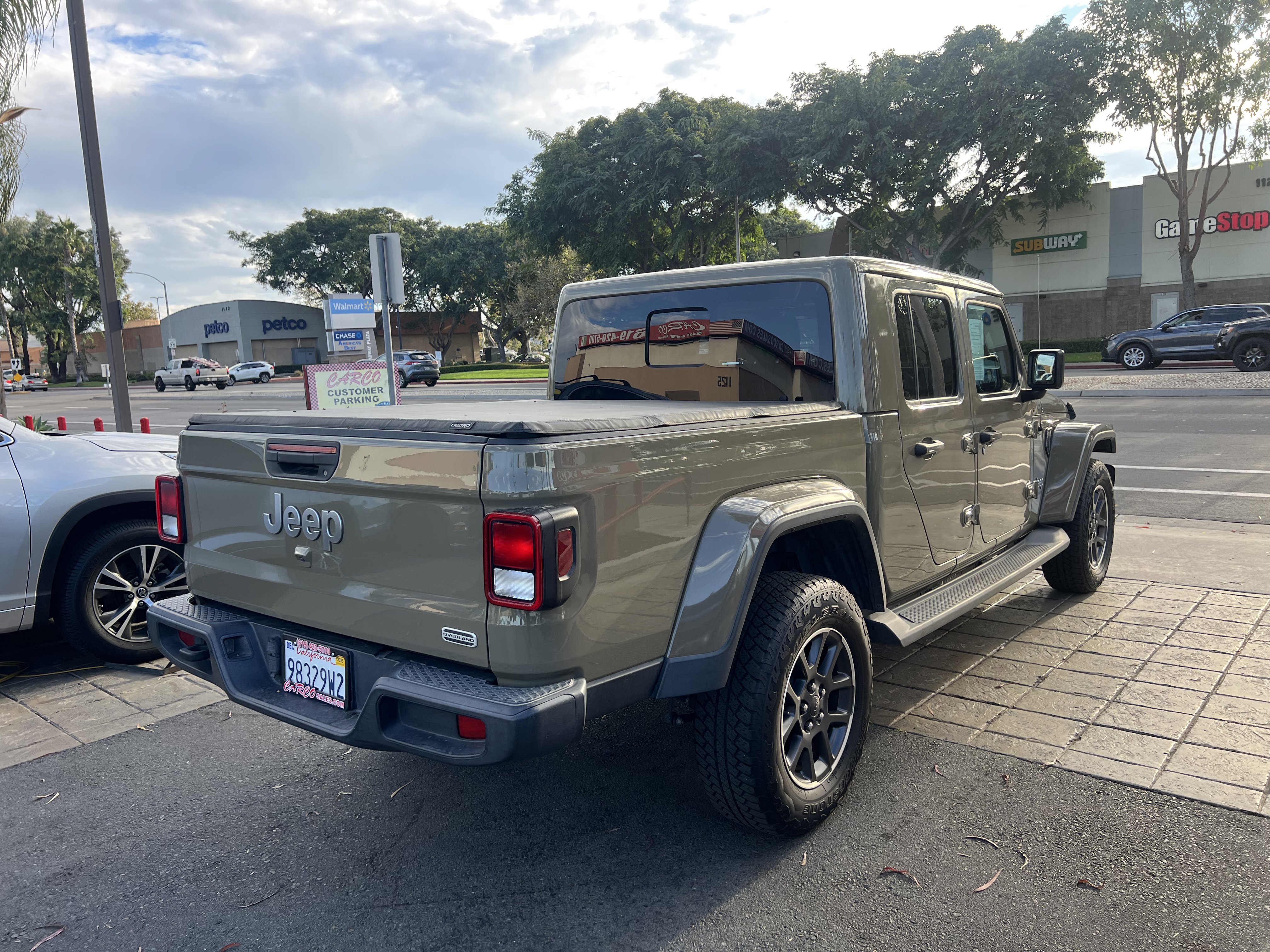 Used 2020 Jeep Gladiator Overland image 9