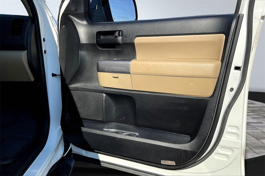 Used 2022 Toyota Sequoia SR5 image 24