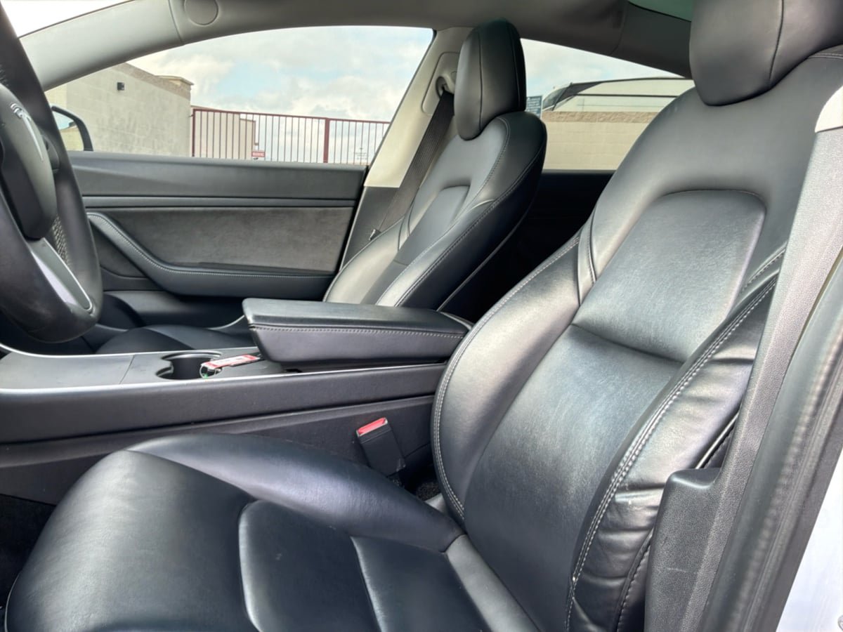 Used 2020 Tesla Model 3 Standard Range RWD image 18