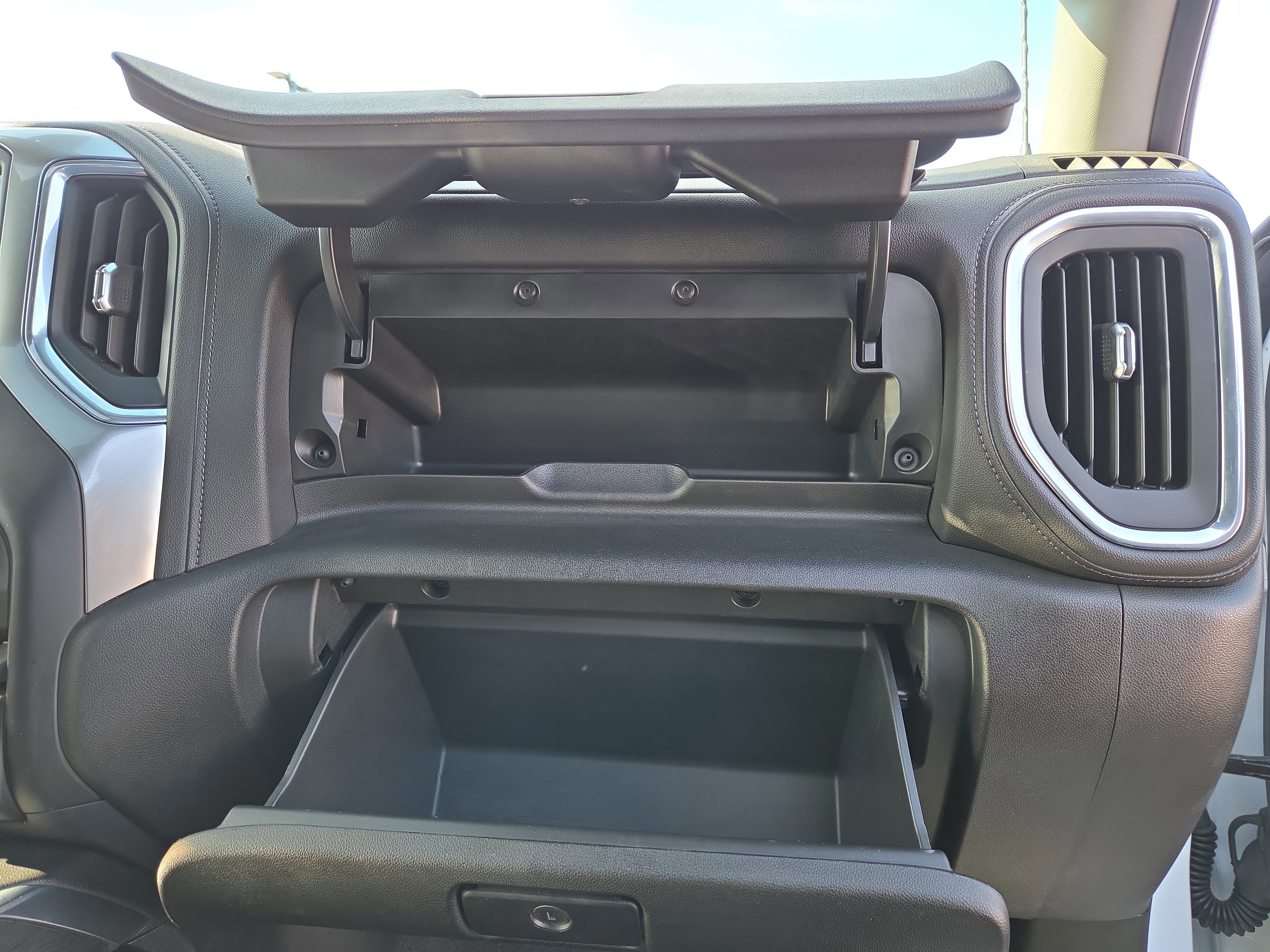 Used 2022 Chevrolet Silverado 2500 LTZ w/ LTZ Plus Package image 39