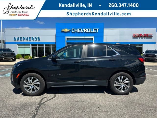 Used 2024 Chevrolet Equinox LT w/ LPO, Floor Liner Package AWD/4WD image 1