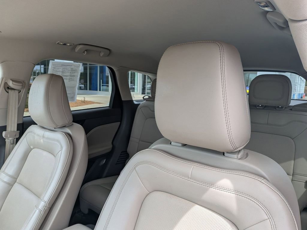 Used 2023 Lincoln Corsair Reserve image 15