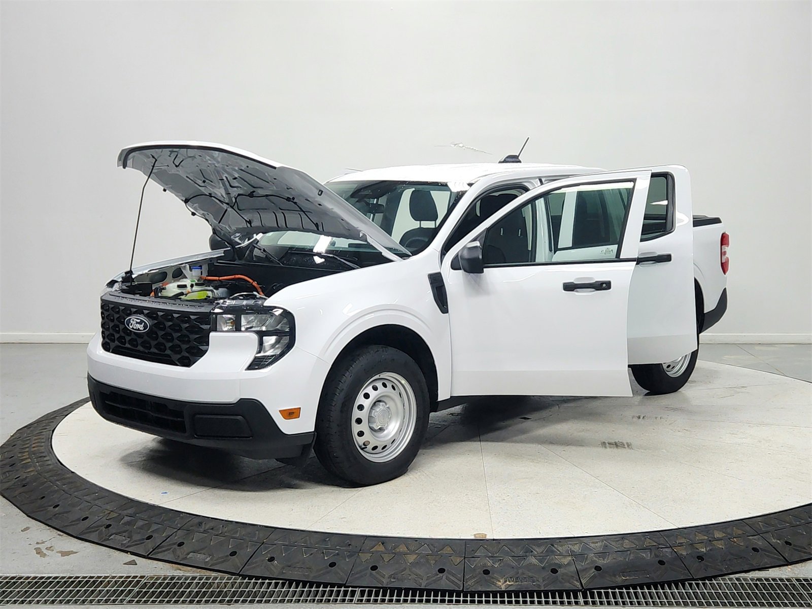 New 2025 Ford Maverick XL w/ Equipment Group 101A image 11