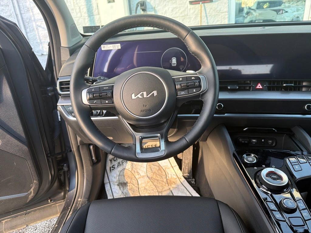 Used 2025 Kia Sportage SX Prestige image 15