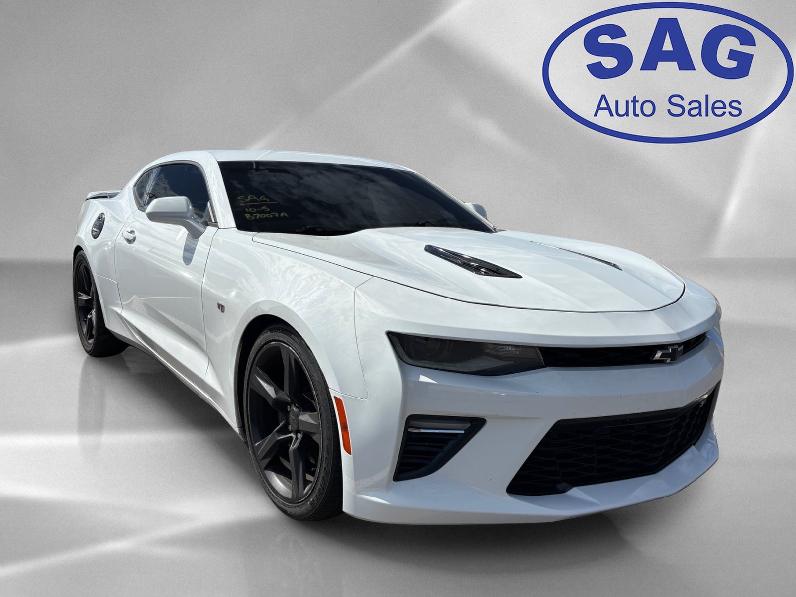 Used 2017 Chevrolet Camaro SS RWD image 2