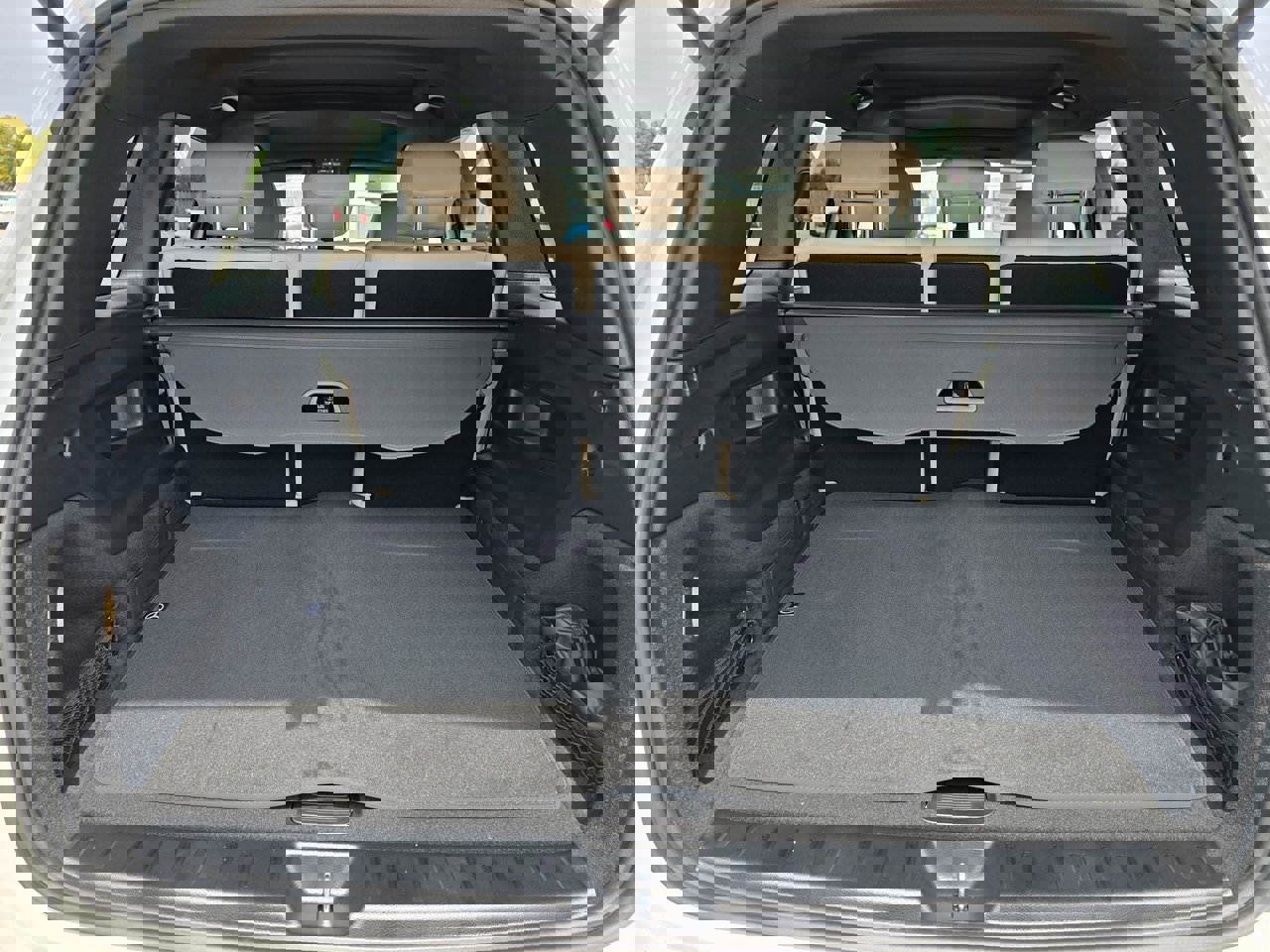 New 2026 Mercedes-Benz GLB 250 4MATIC image 35