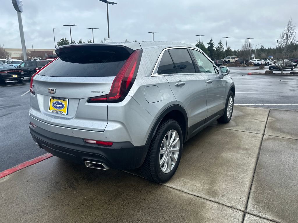Used 2021 Cadillac XT4 Luxury image 4