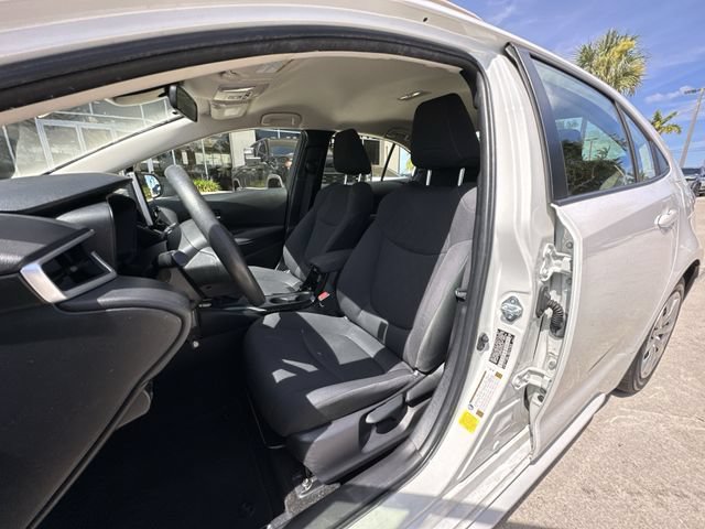 Used 2021 Toyota Corolla LE FWD image 19