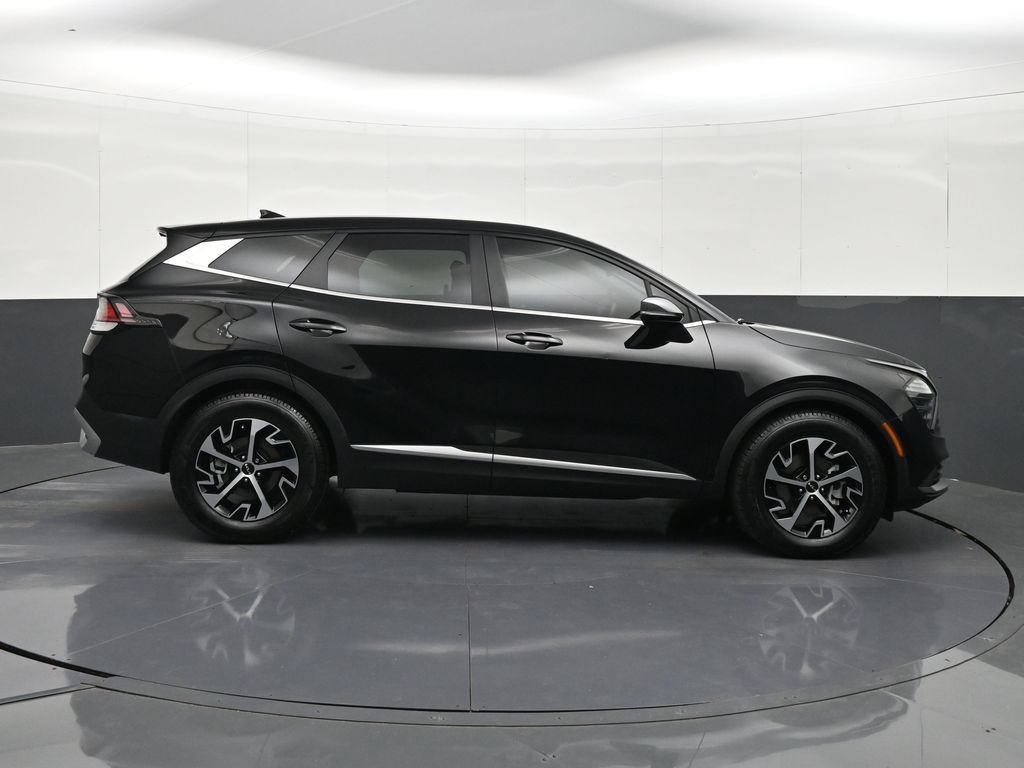 Used 2024 Kia Sportage EX FWD image 6