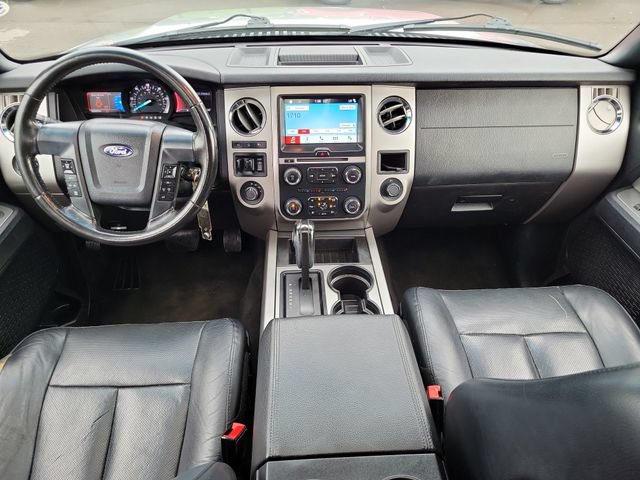 Used 2017 Ford Expedition XLT w/ Equipment Group 201A AWD/4WD image 29