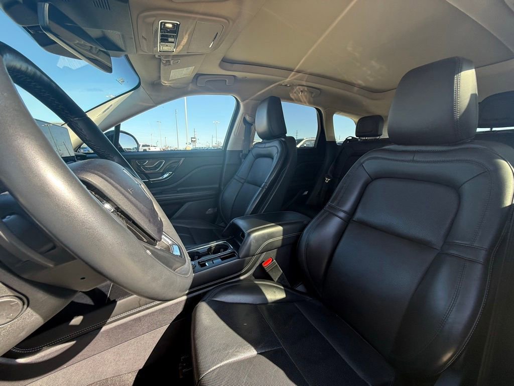 Used 2023 Lincoln Corsair Reserve w/ Equipment Group 201A image 28