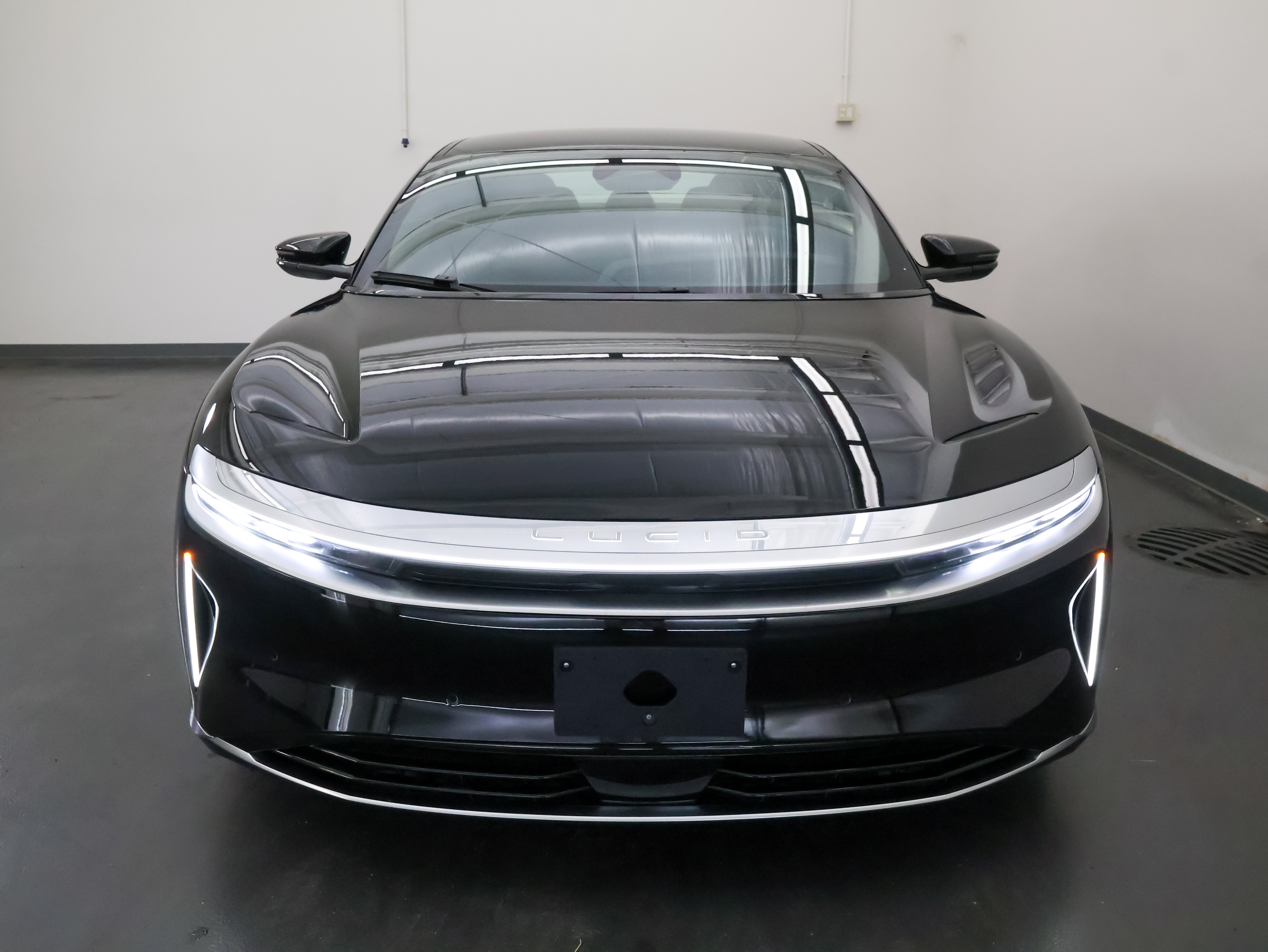 Used 2023 Lucid Air Pure AWD/4WD image 8