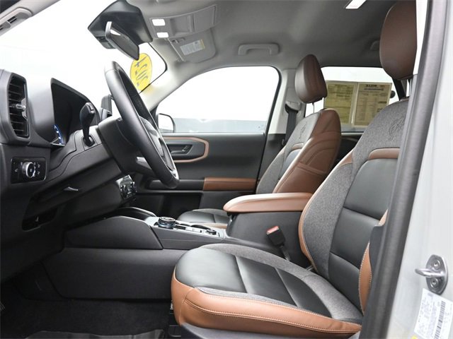 Used 2024 Ford Bronco Sport Outer Banks w/ Tech Package image 9