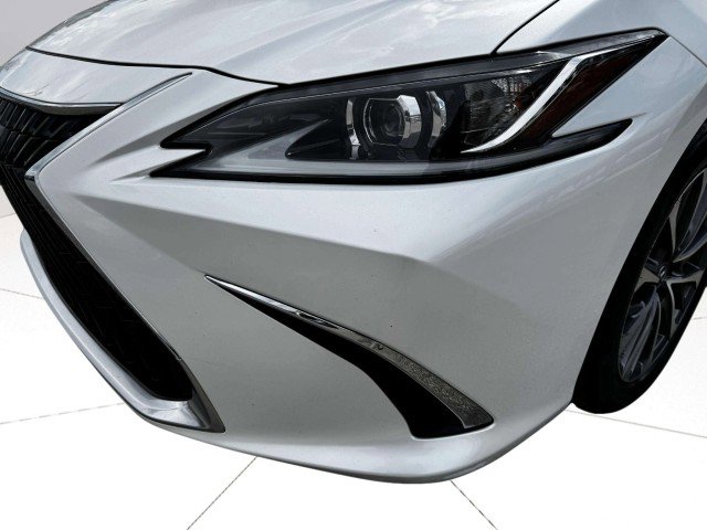 Used 2023 Lexus ES 350 image 11