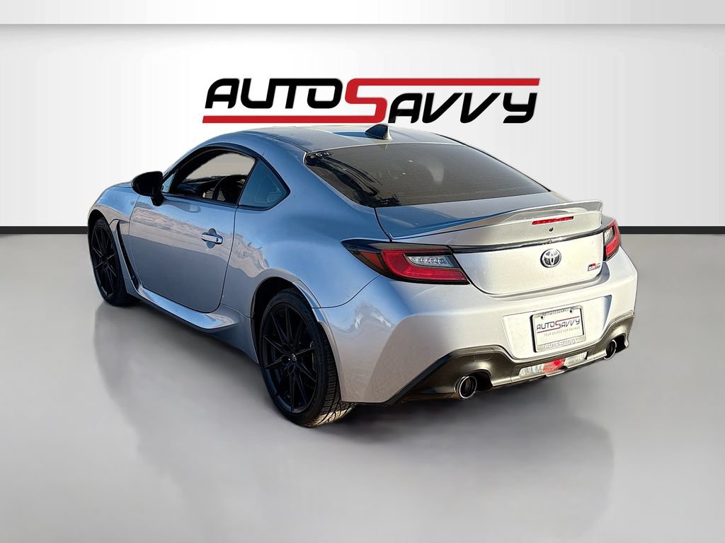 Used 2024 Toyota GR86 Premium RWD image 5