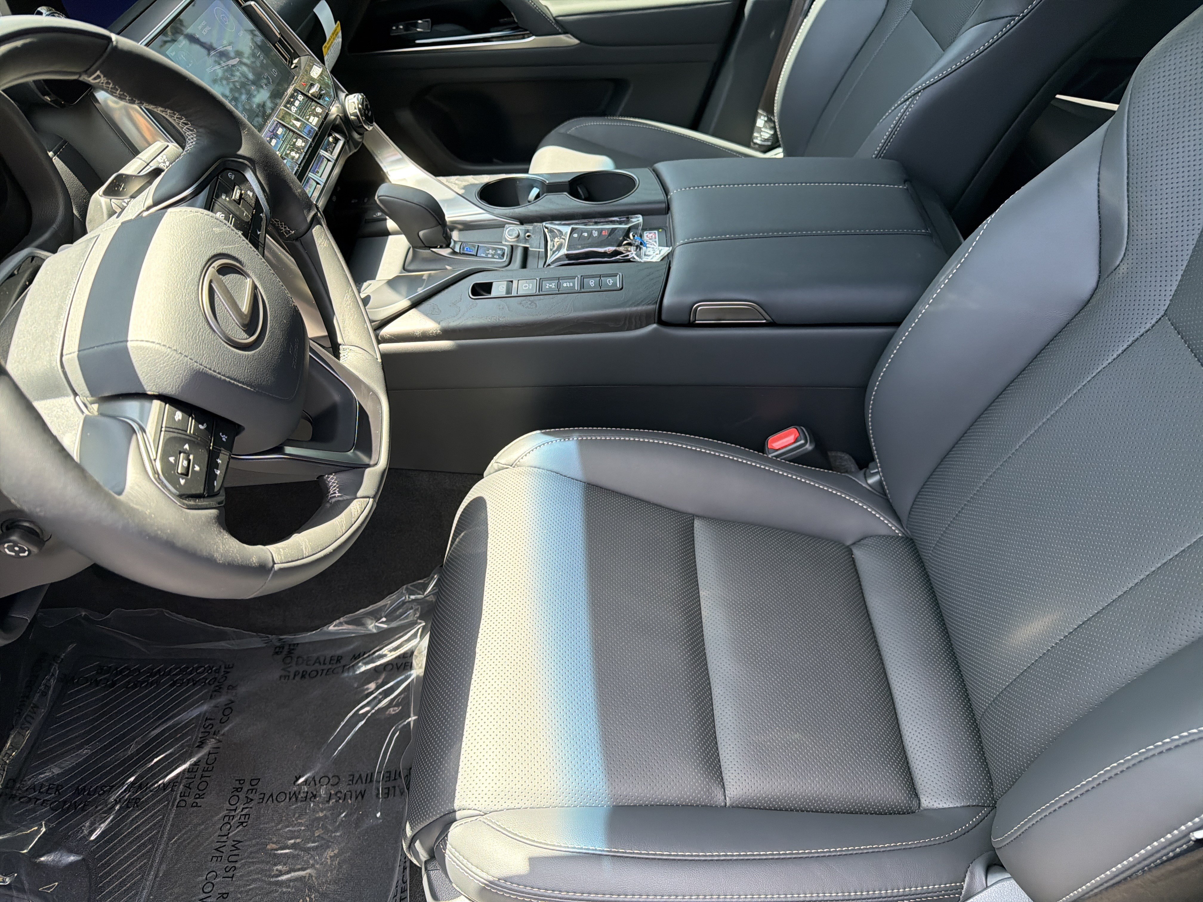 New 2026 Lexus LX 700h Luxury AWD/4WD image 13