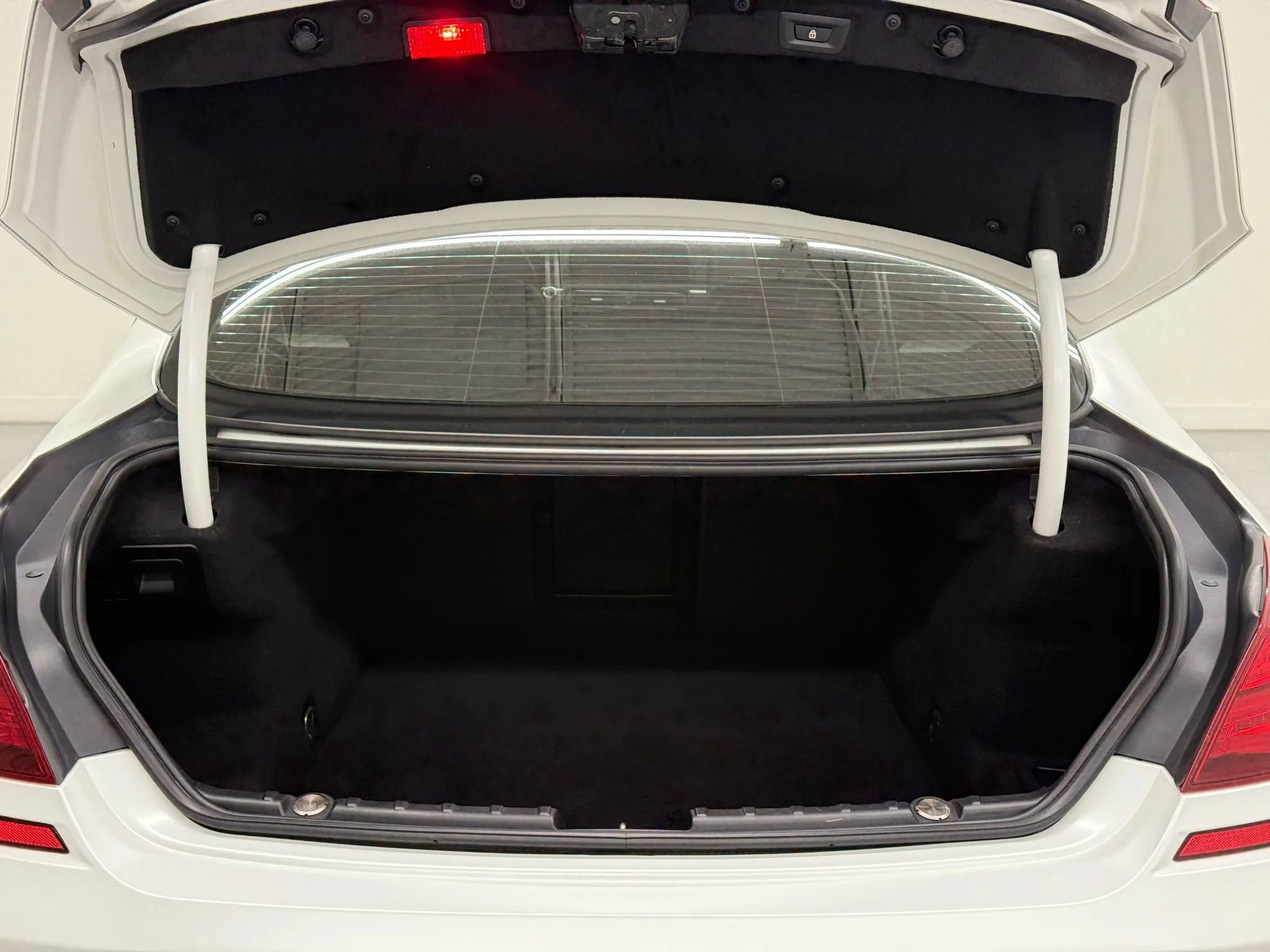 Used 2019 BMW M6 Gran Coupe image 37