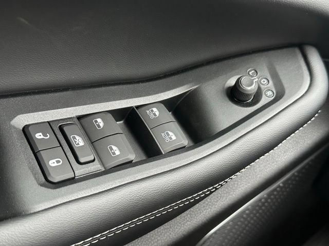 New 2026 Jeep Grand Cherokee L Limited AWD/4WD image 16
