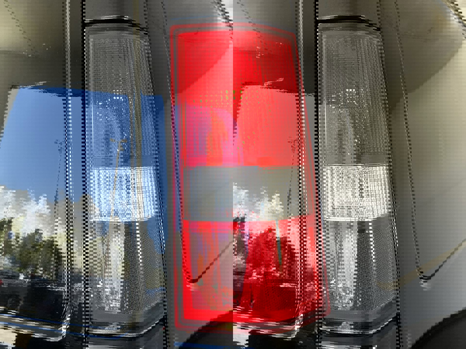 Used 2020 Chevrolet Express 3500 image 30