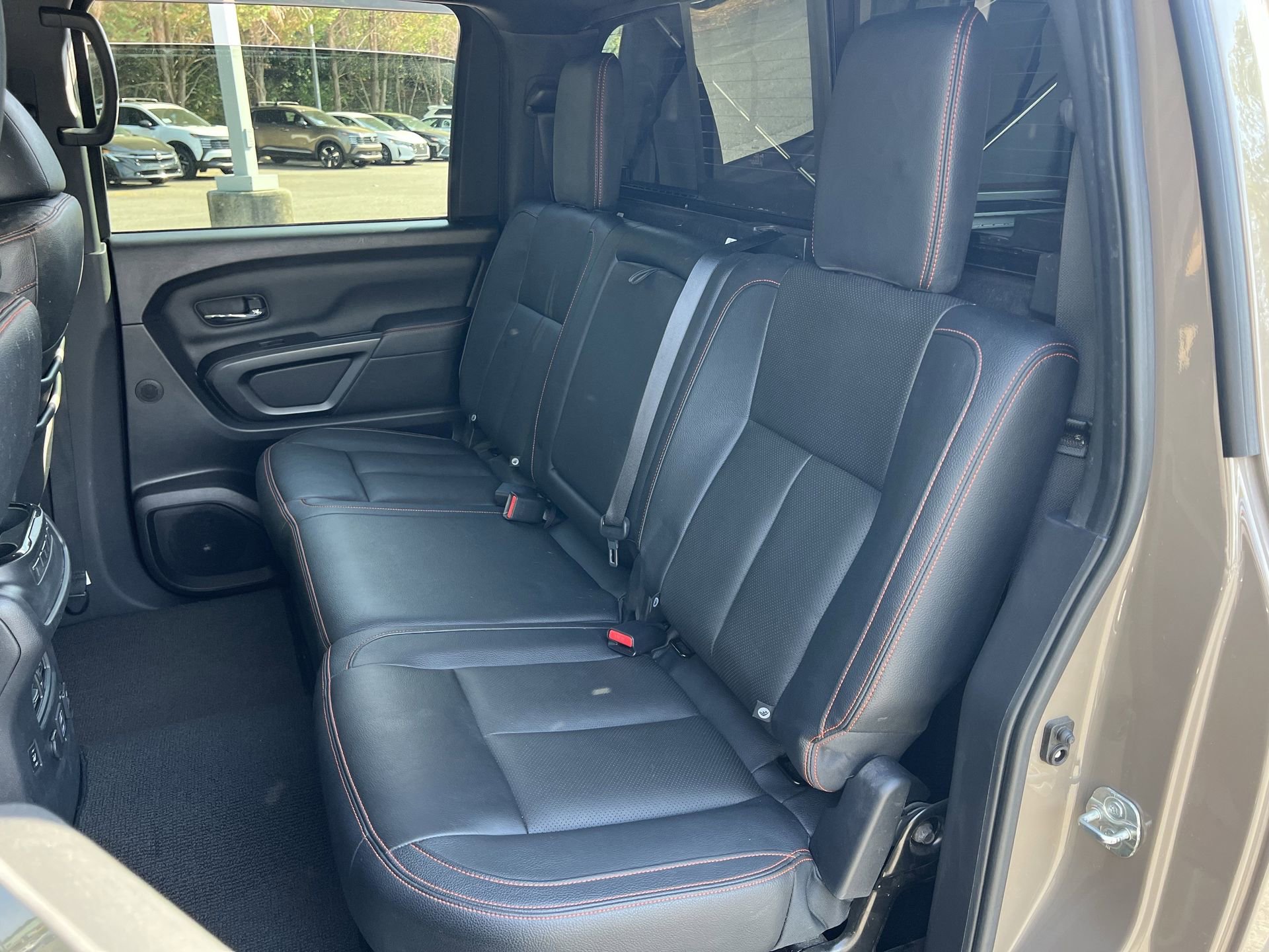 Used 2021 Nissan Titan PRO-4X w/ Pro-4x Convenience Package AWD/4WD image 20