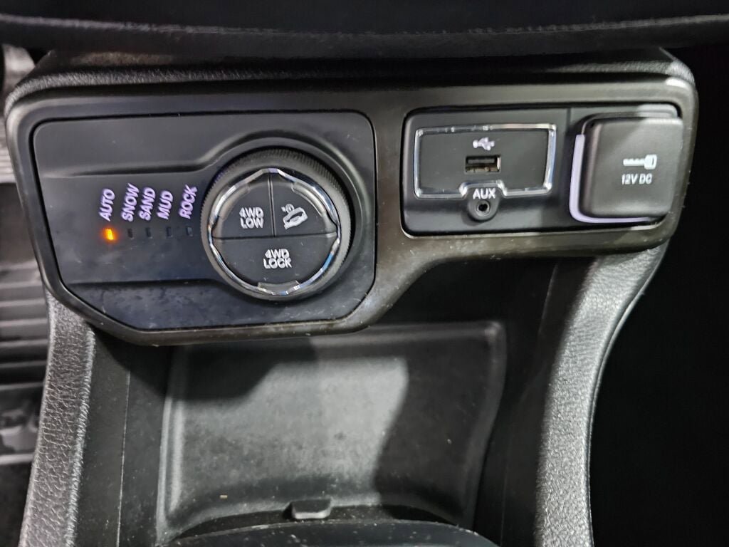 Used 2023 Jeep Renegade Trailhawk image 23