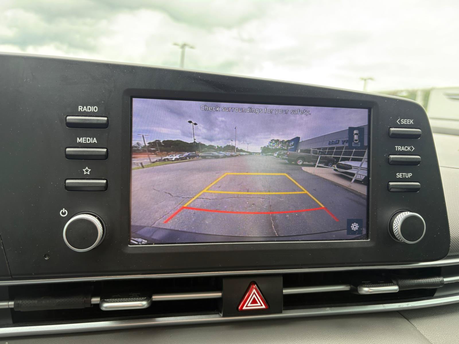 Used 2022 Hyundai Elantra SEL FWD image 25