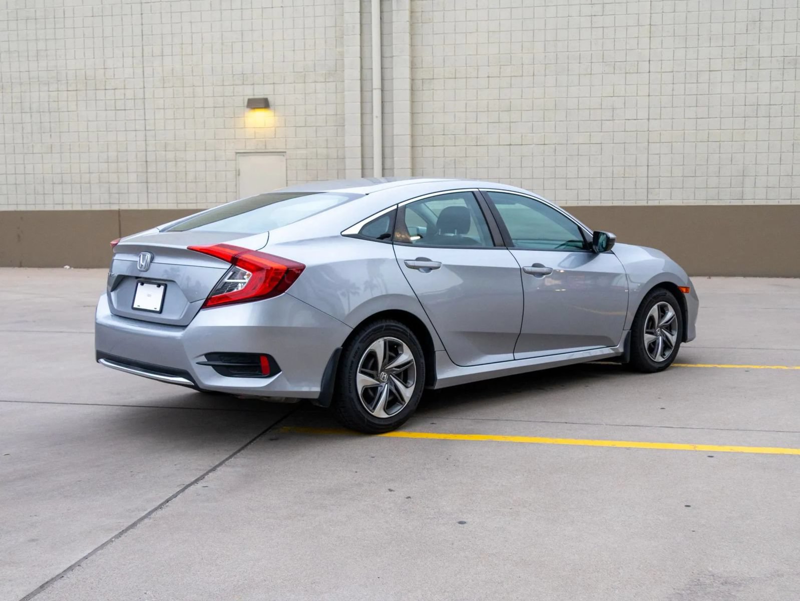 Used 2019 Honda Civic LX image 4
