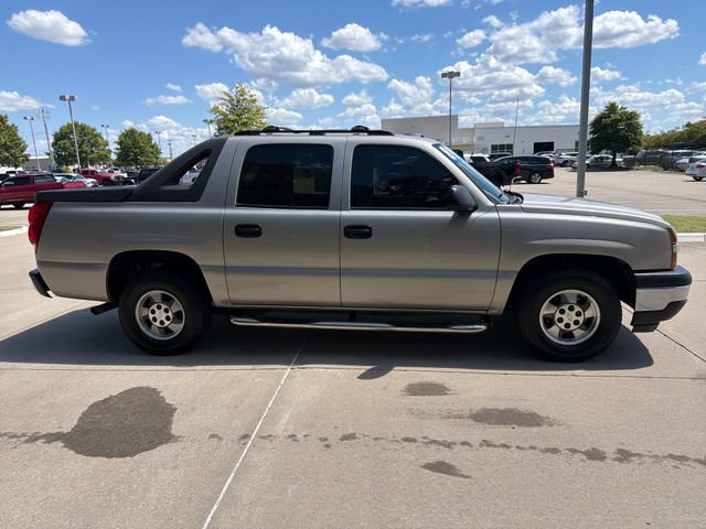Used 2006 Chevrolet Avalanche LS w/ Avalanche South-West Package RWD image 6