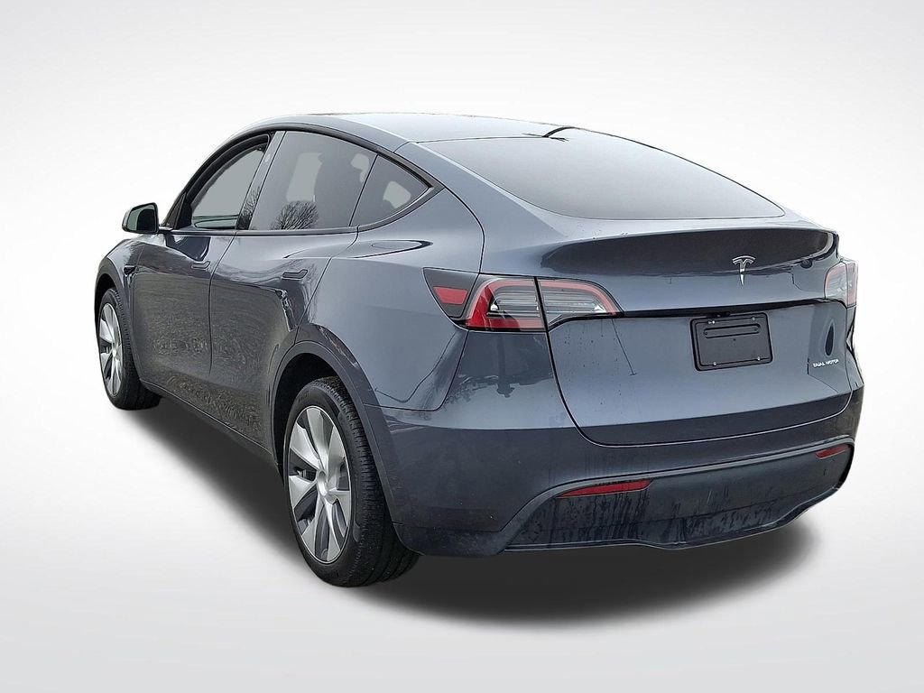 Used 2023 Tesla Model Y Long Range image 8