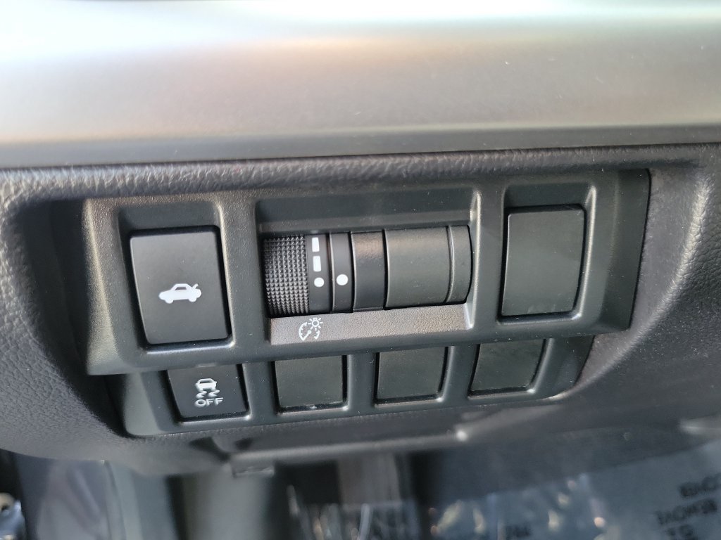Used 2017 Subaru Legacy 2.5i Premium AWD/4WD image 19