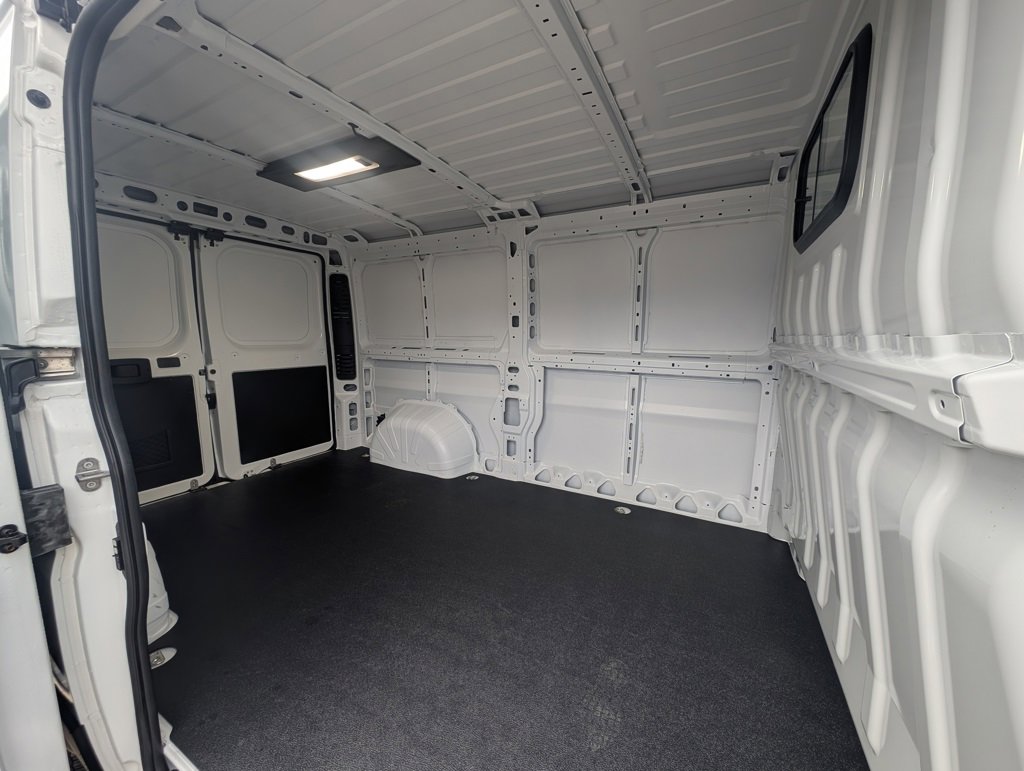 New 2026 RAM ProMaster 1500 w/ Quick Order Package 22G SLT image 35